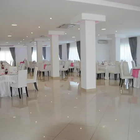 Medea Hotel 4*