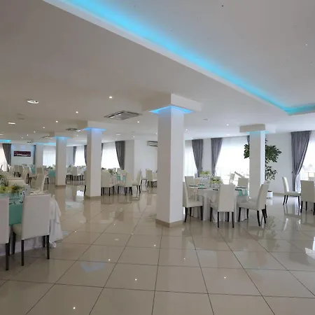 Medea Hotel 4*